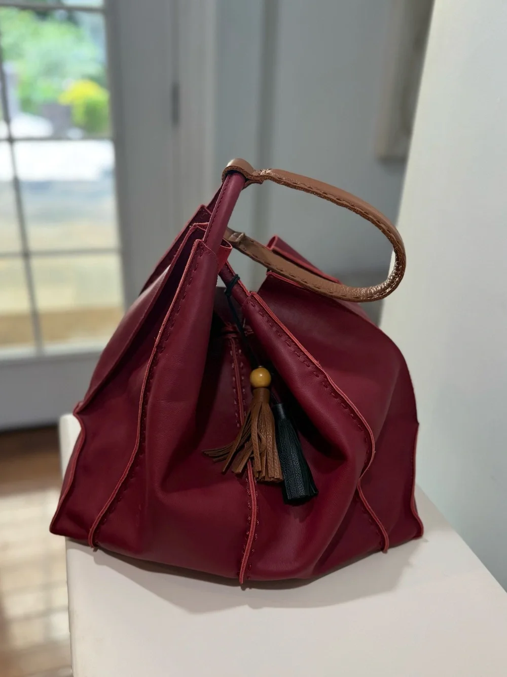 The Sak ~ Los Feliz Large Tote in Crimson Hobo like new! - Picture 8 of 17